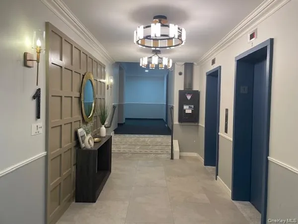 $949,000 | 360 Central Avenue, Unit 220, Lawrence, NY 11559