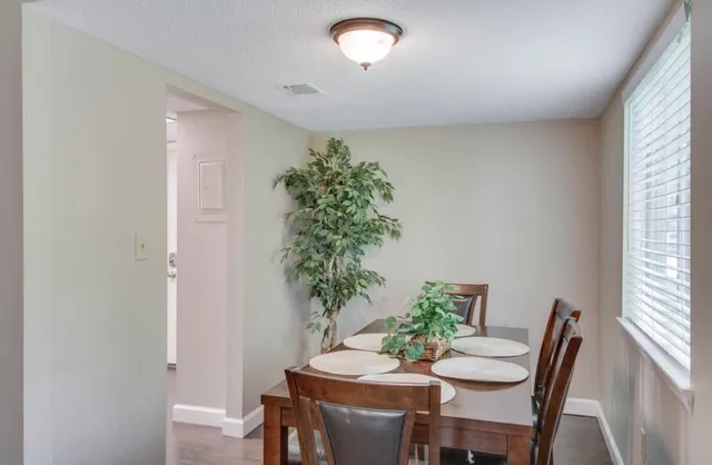 $1,800 | 3985 North Quail Lane, Chattanooga, TN 37415