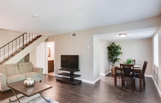 $1,800 | 3985 North Quail Lane, Chattanooga, TN 37415