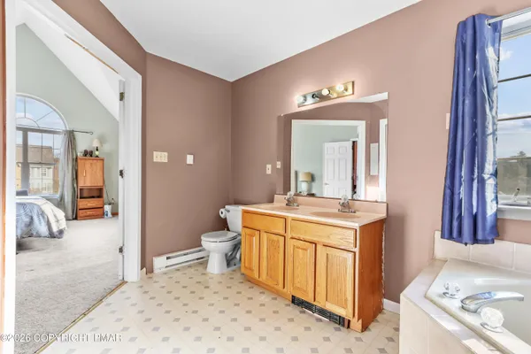 $434,900 | 2247 Reo Drive, Effort, PA 18330