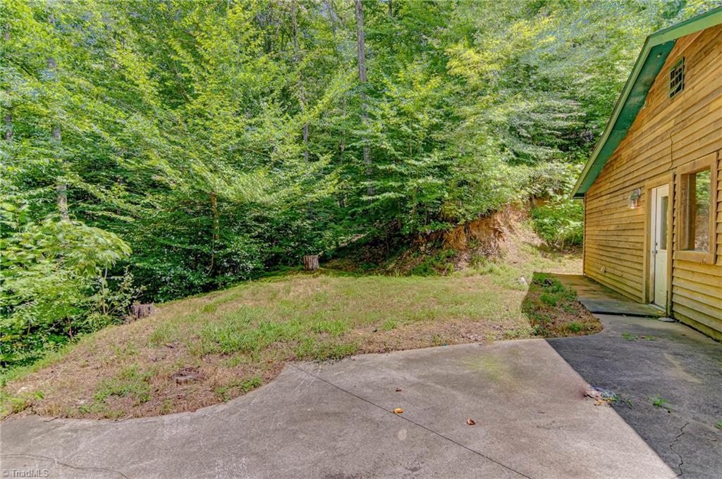 6693 Hummingbird Hollow Rural Hall, NC 27045 - Photo 26 of 30