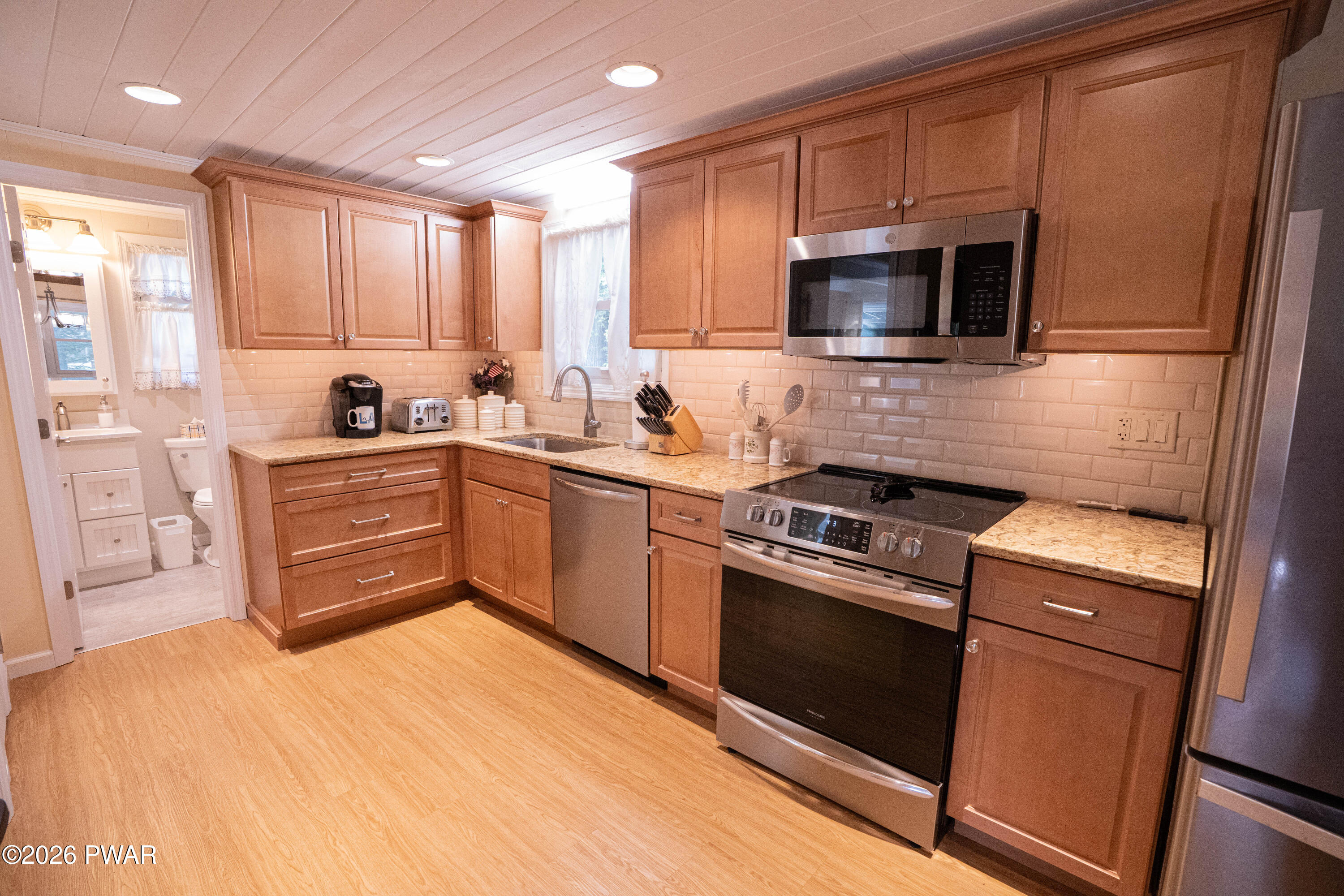 1024 Sundew Road Lake Ariel, PA 18436 - Photo 17 of 63