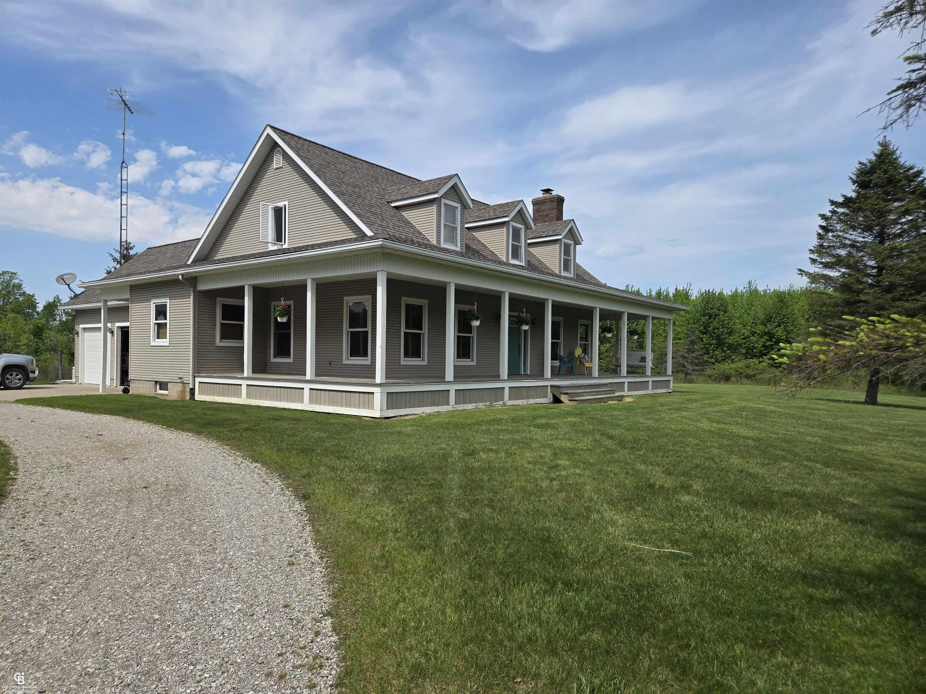 9660 Brandon Road Avoca, MI 48006 - Photo 3 of 54