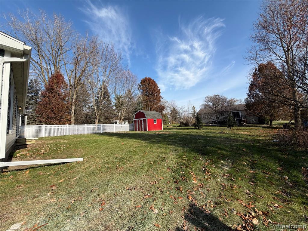 2218 Disch Street Flushing, MI 48433 - Photo 21 of 24