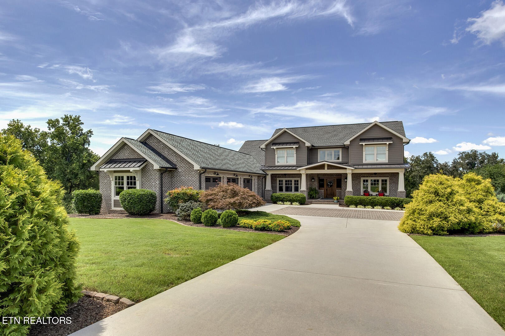 220 Thunder Road Vonore, TN 37885 - Photo 3 of 60 Gallery Image 3