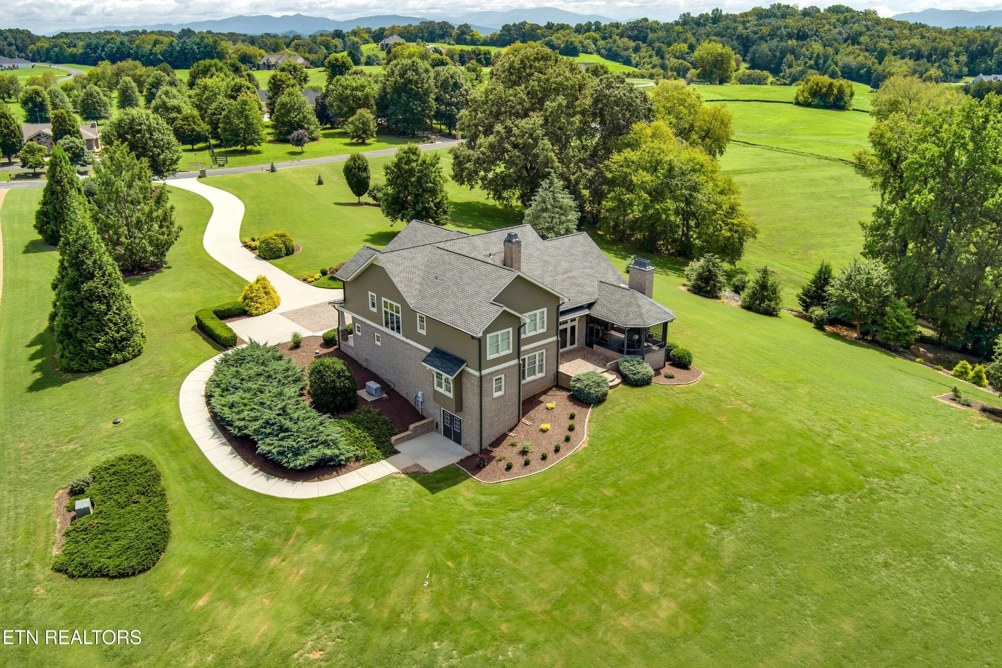 220 Thunder Road Vonore, TN 37885 - Photo 48 of 60 Gallery Image 48