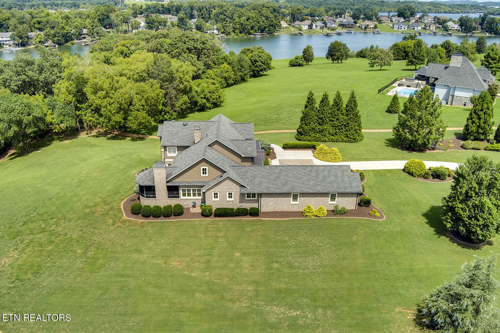 220 Thunder Road Vonore, TN 37885 - Photo 49 of 60 Gallery Image 49