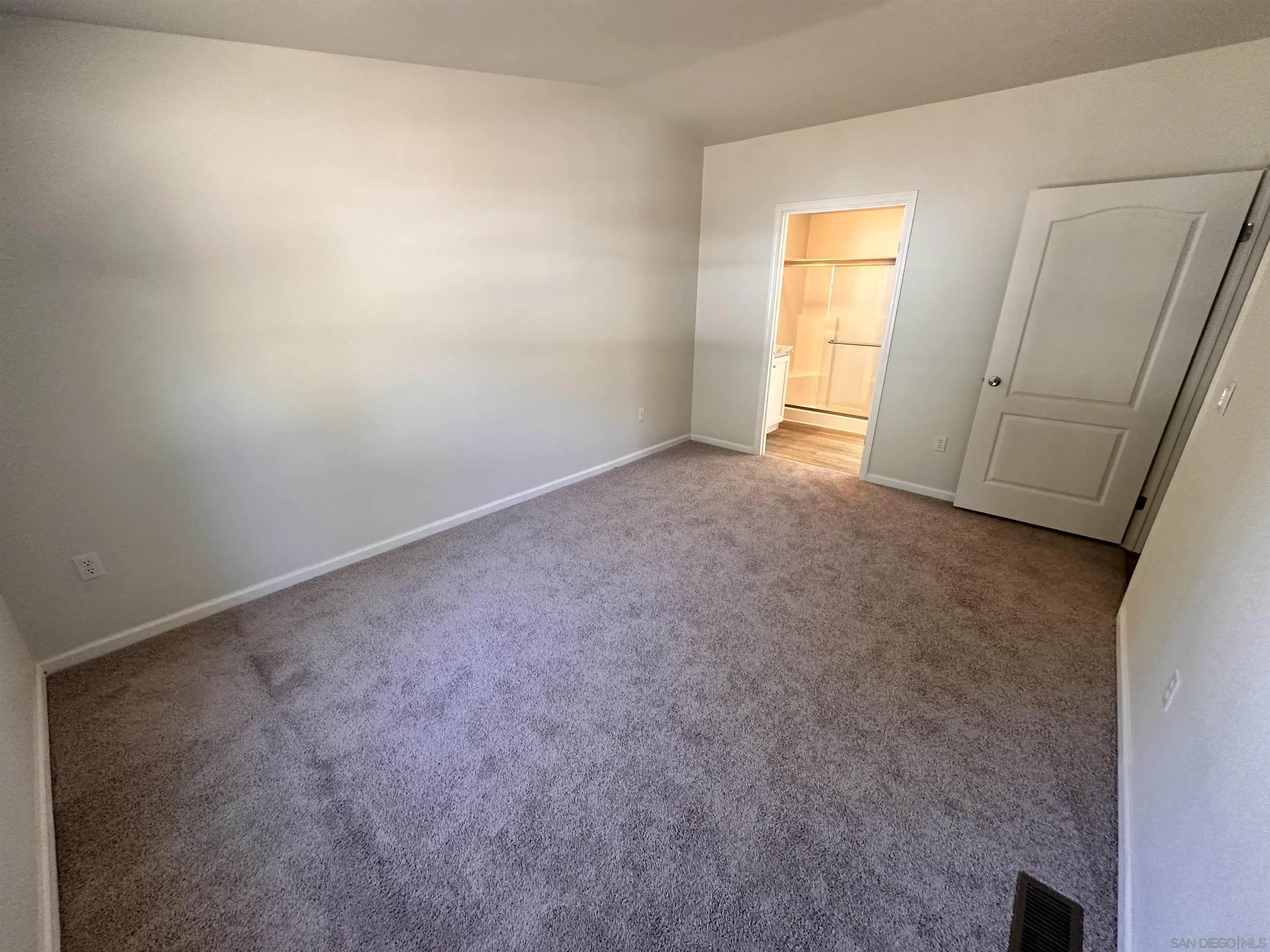 22899 Byron Road, Unit 49 Crestline, CA 92325 - Photo 4 of 6