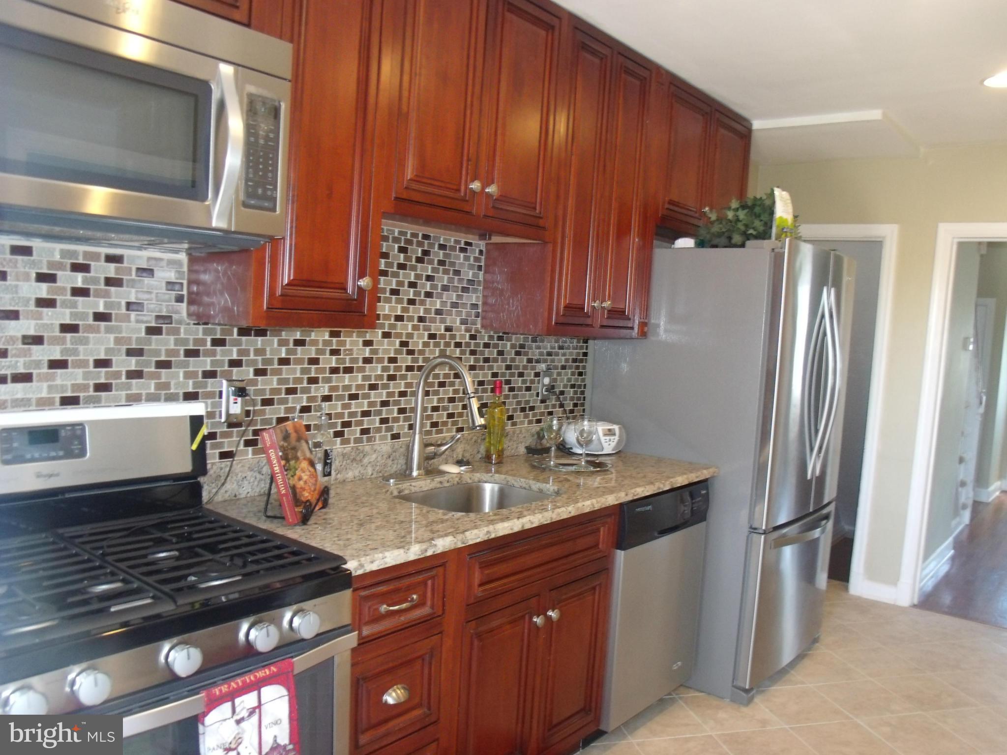 1500 East Cold Spring Lane Baltimore, MD 21218 - Photo 11 of 30 Kitchen w/Table Space