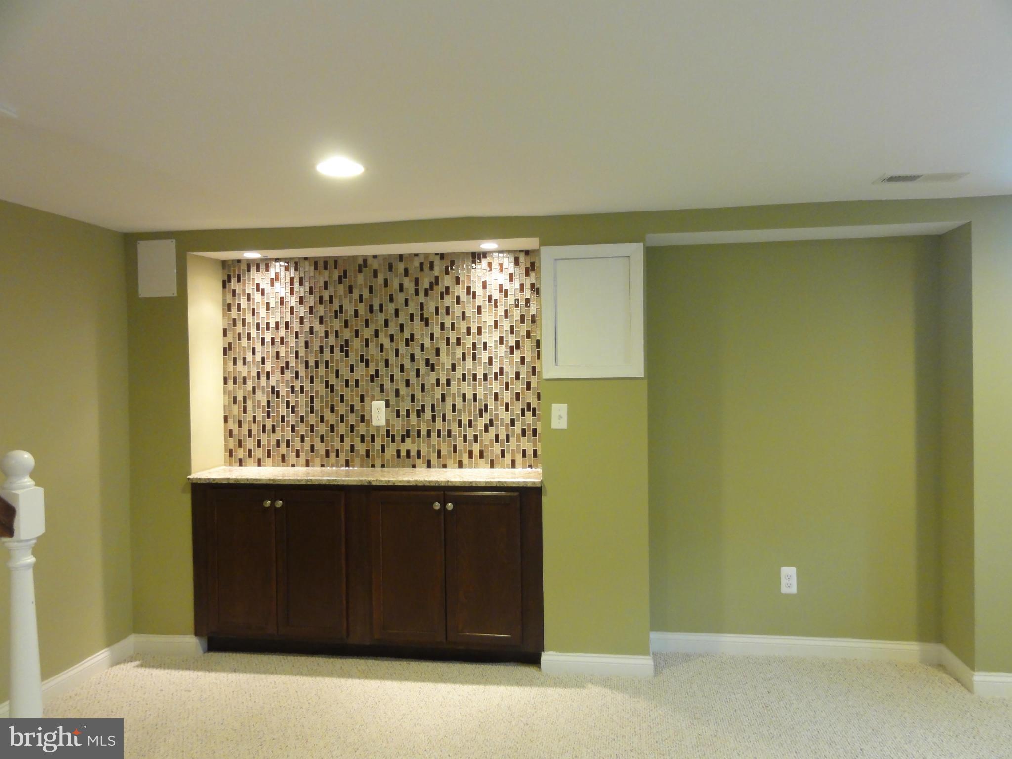 1500 East Cold Spring Lane Baltimore, MD 21218 - Photo 22 of 30 Family Room