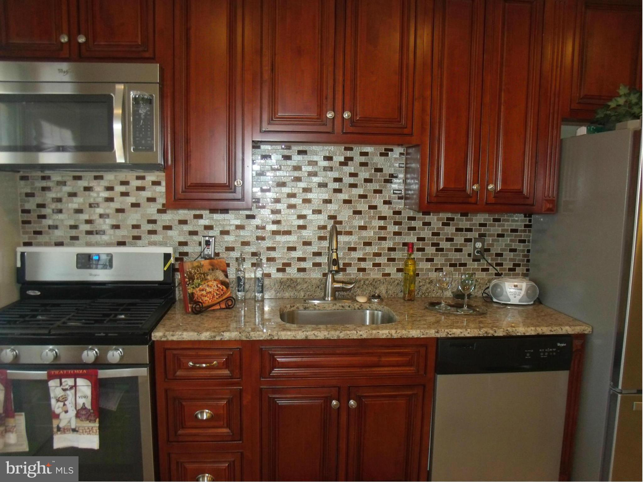 1500 East Cold Spring Lane Baltimore, MD 21218 - Photo 4 of 30 Kitchen w/Granite Counters