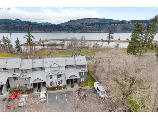 $370,000 | 301 North 15th Street, Unit 201, Hood River, OR 97031