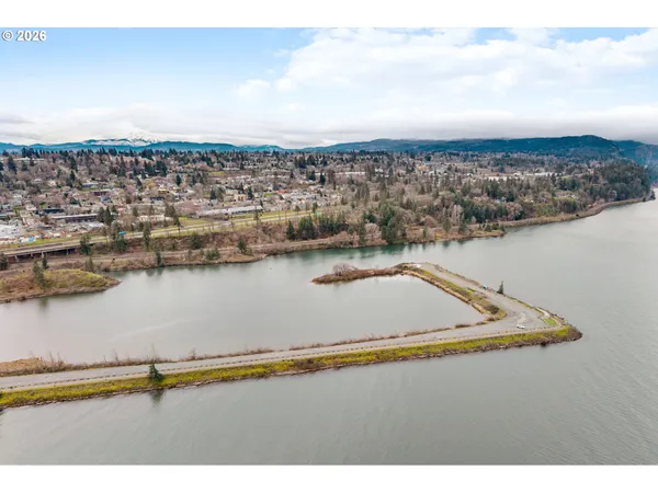 $370,000 | 301 North 15th Street, Unit 201, Hood River, OR 97031