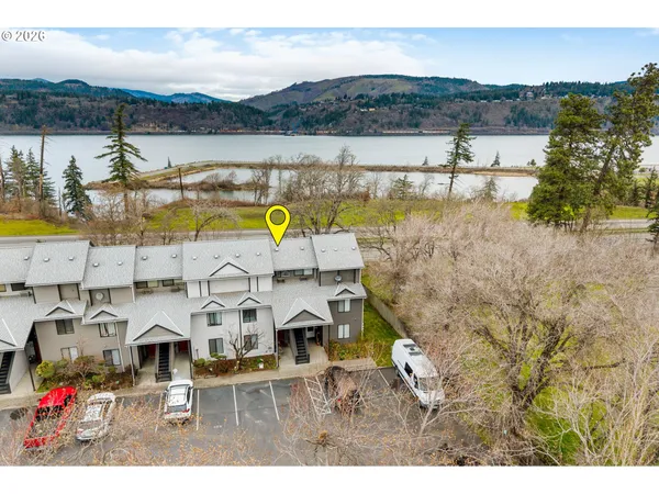 $370,000 | 301 North 15th Street, Unit 201, Hood River, OR 97031