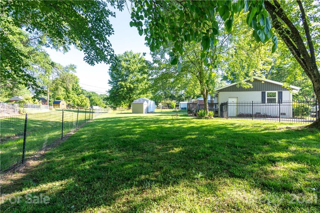 5040 Potter Road Stallings, NC 28104 - Photo 8 of 32 Gallery Image 8