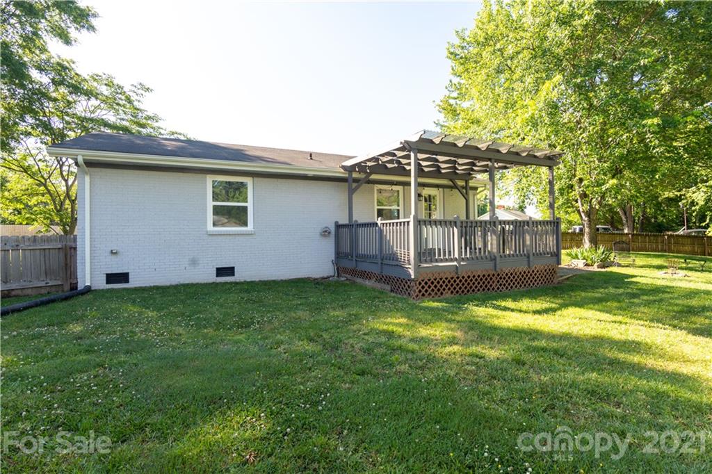 5040 Potter Road Stallings, NC 28104 - Photo 9 of 32 Gallery Image 9