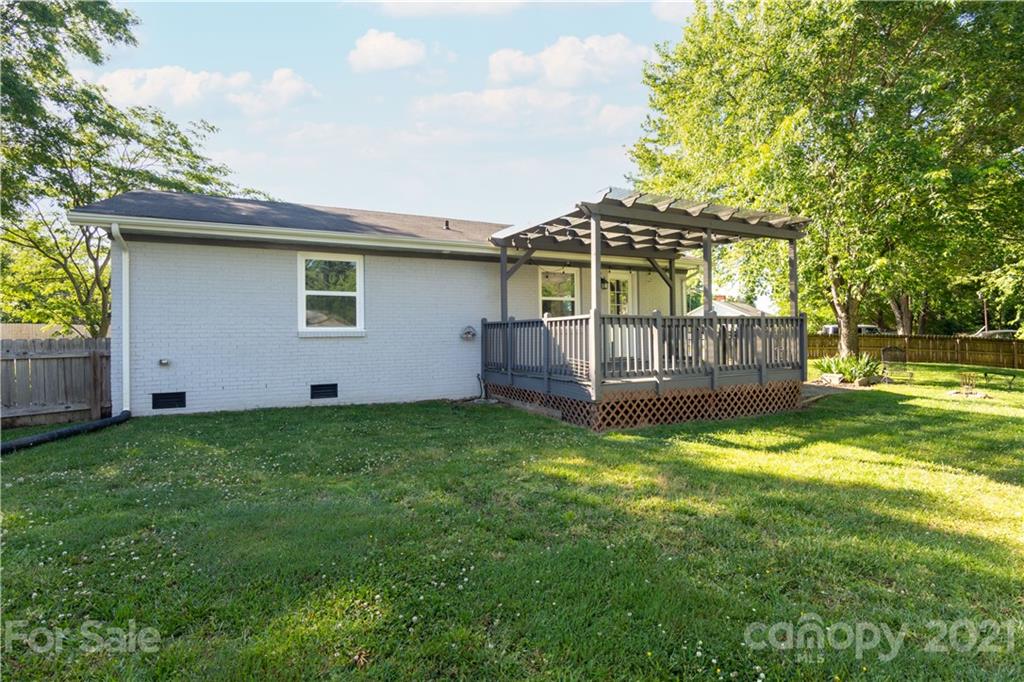 5040 Potter Road Stallings, NC 28104 - Photo 10 of 32 Gallery Image 10