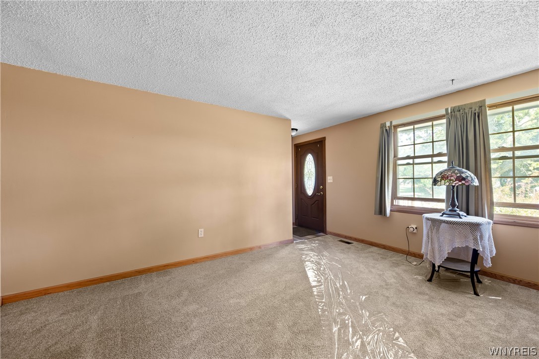 4680 Milestrip Road Hamburg, NY 14219 - Photo 6 of 29