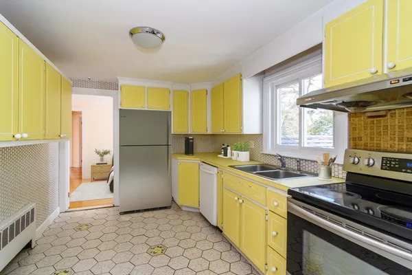 $799,000 | 115 Cobleigh Street, Westwood, MA 02090