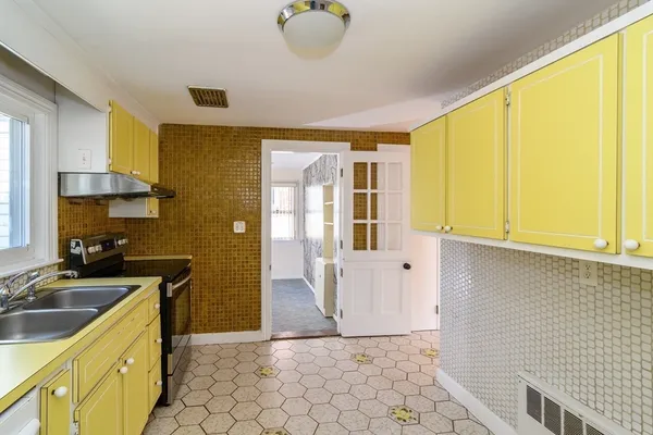$799,000 | 115 Cobleigh Street, Westwood, MA 02090