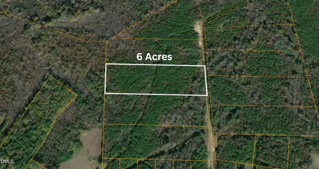 a view of a tennis court