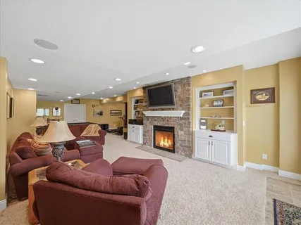 $950,000 | 2013 Marjorie Lane, Coraopolis, PA 15108