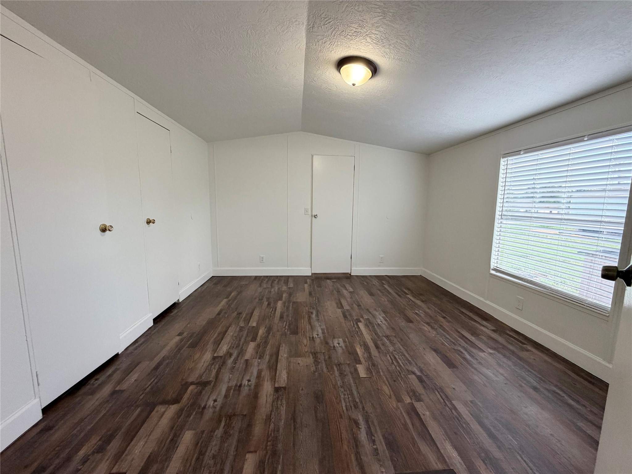5323 North Redell Road Baytown, TX 77521 - Photo 7 of 16 Gallery Image 7