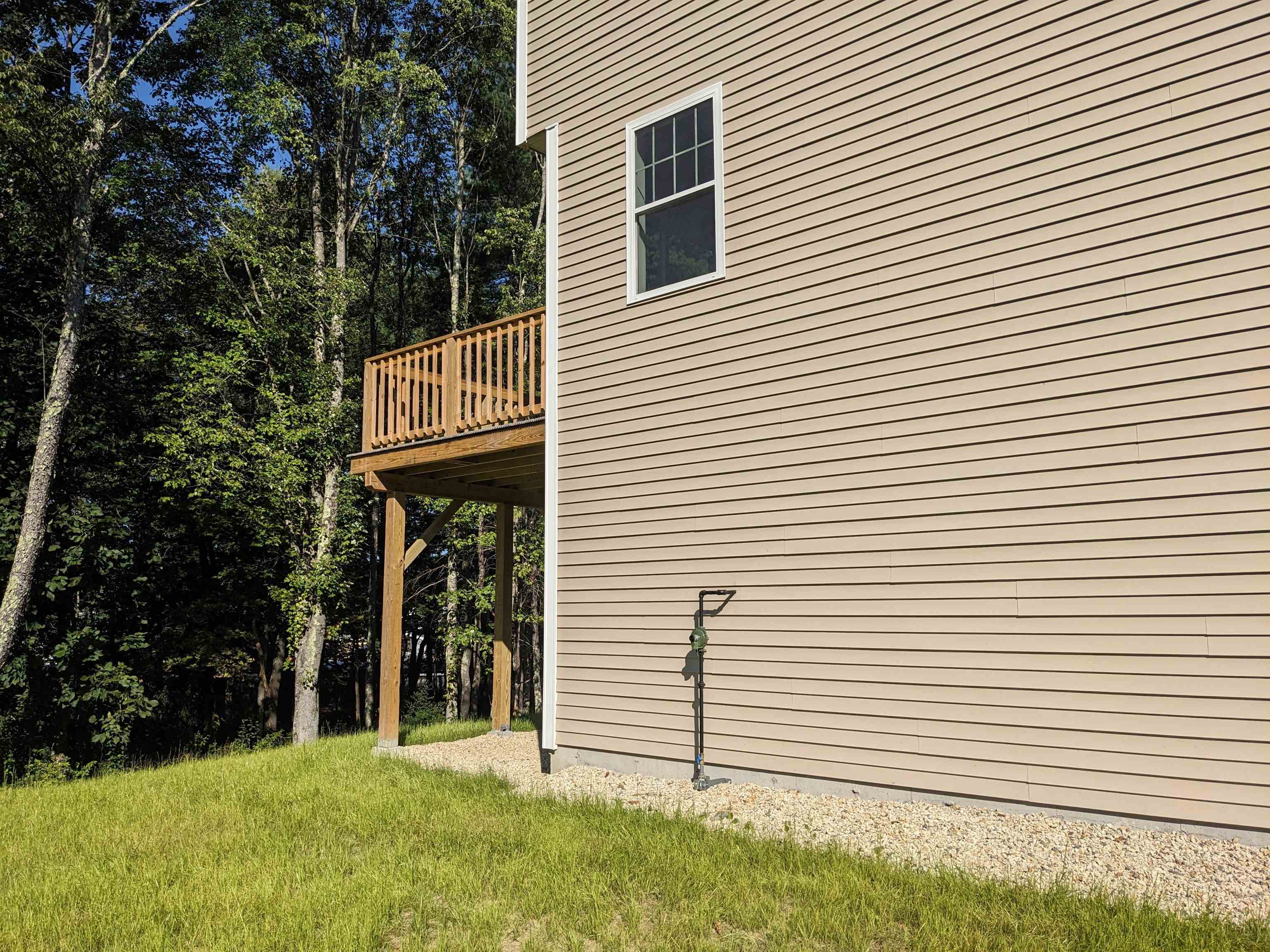 17 B Biggs Avenue, Unit 17B Epping, NH 03042 - Photo 6 of 24