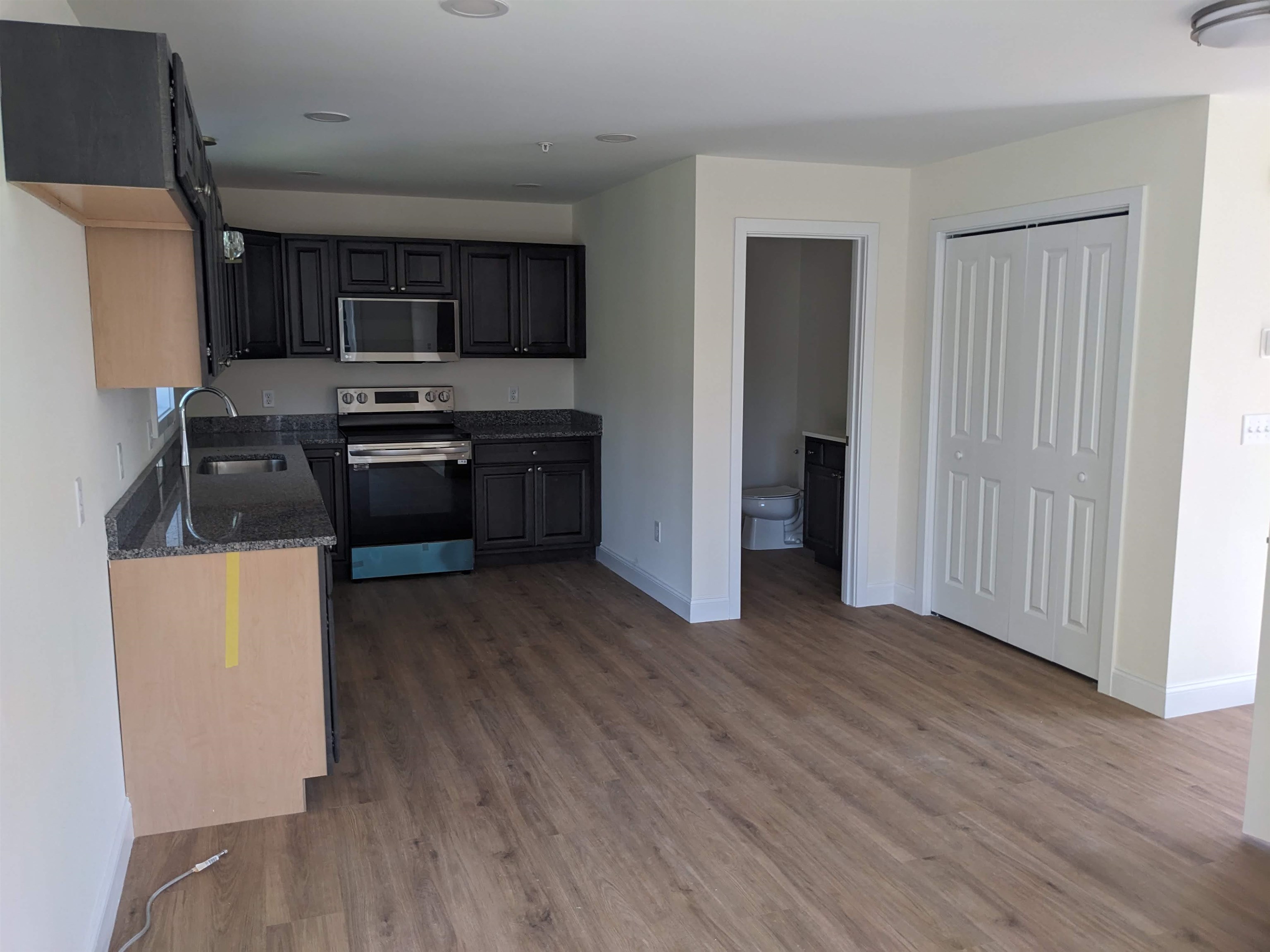 17 B Biggs Avenue, Unit 17B Epping, NH 03042 - Photo 10 of 24