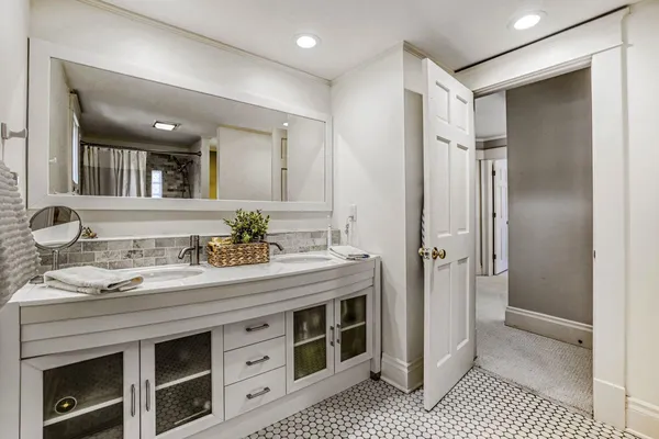 $1,195,000 | 3115 East Bde Maka Ska Parkway, Minneapolis, MN 55408