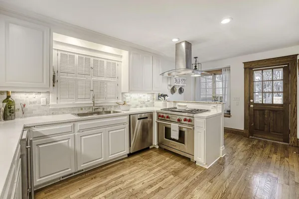 $1,195,000 | 3115 East Bde Maka Ska Parkway, Minneapolis, MN 55408