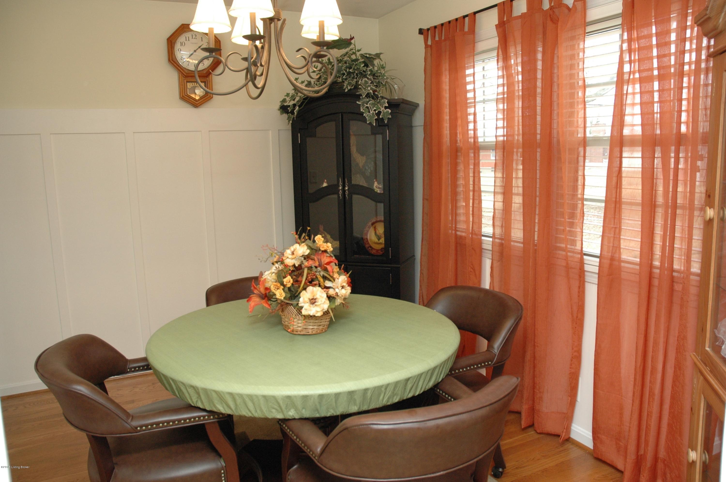 4908 Ulrich Road Jeffersontown, KY 40299 - Photo 9 of 40 Dining Room