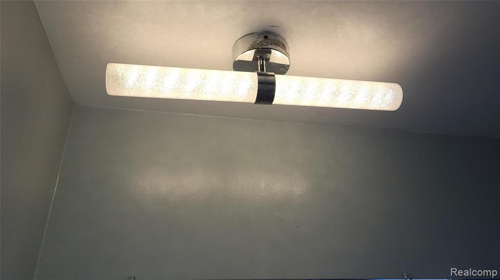 20249 15 Mile Road Clinton Township, MI 48035 - Photo 15 of 18