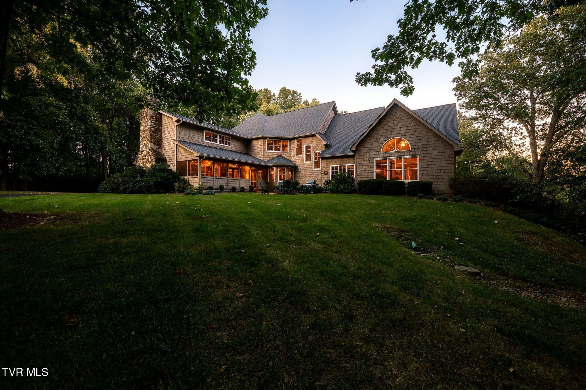 200 Trammel Road Bristol, TN 37620 - Photo 6 of 151 6-web-or-mls-013_DSC01883