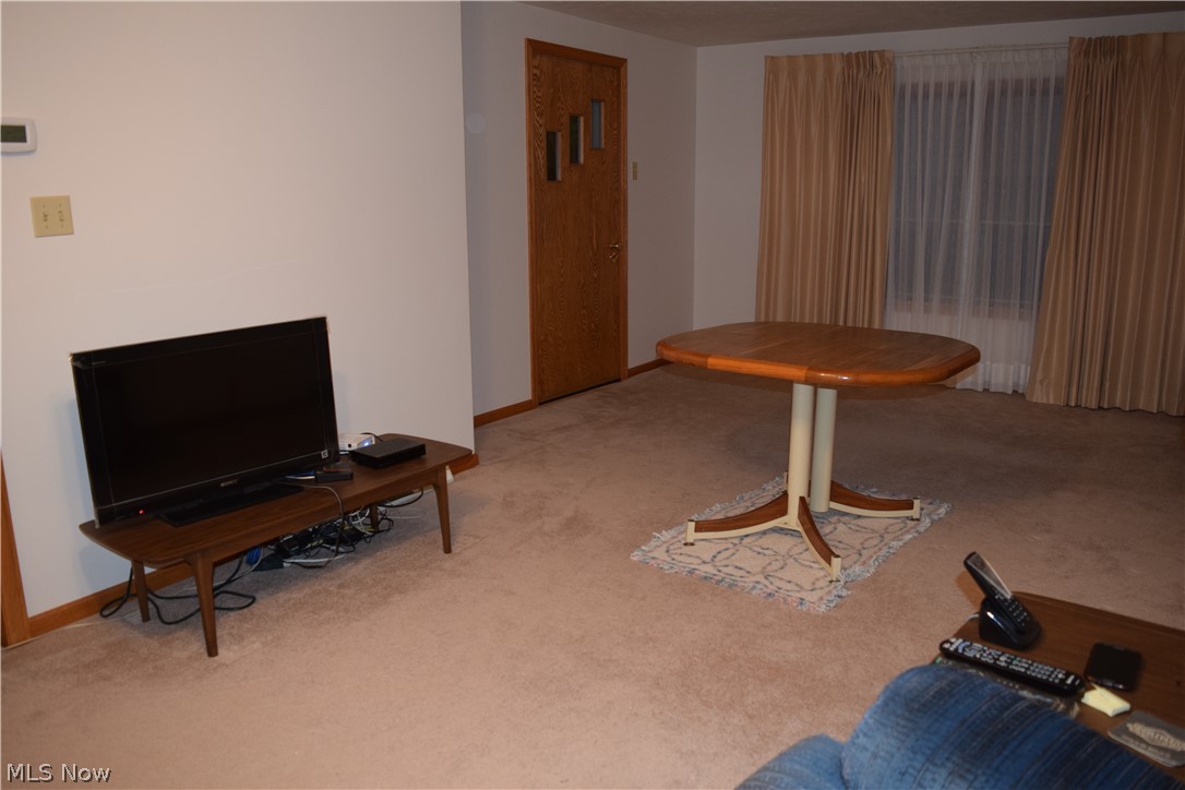 3949 Cox Road Barberton, OH 44203 - Photo 12 of 25 Gallery Image 12