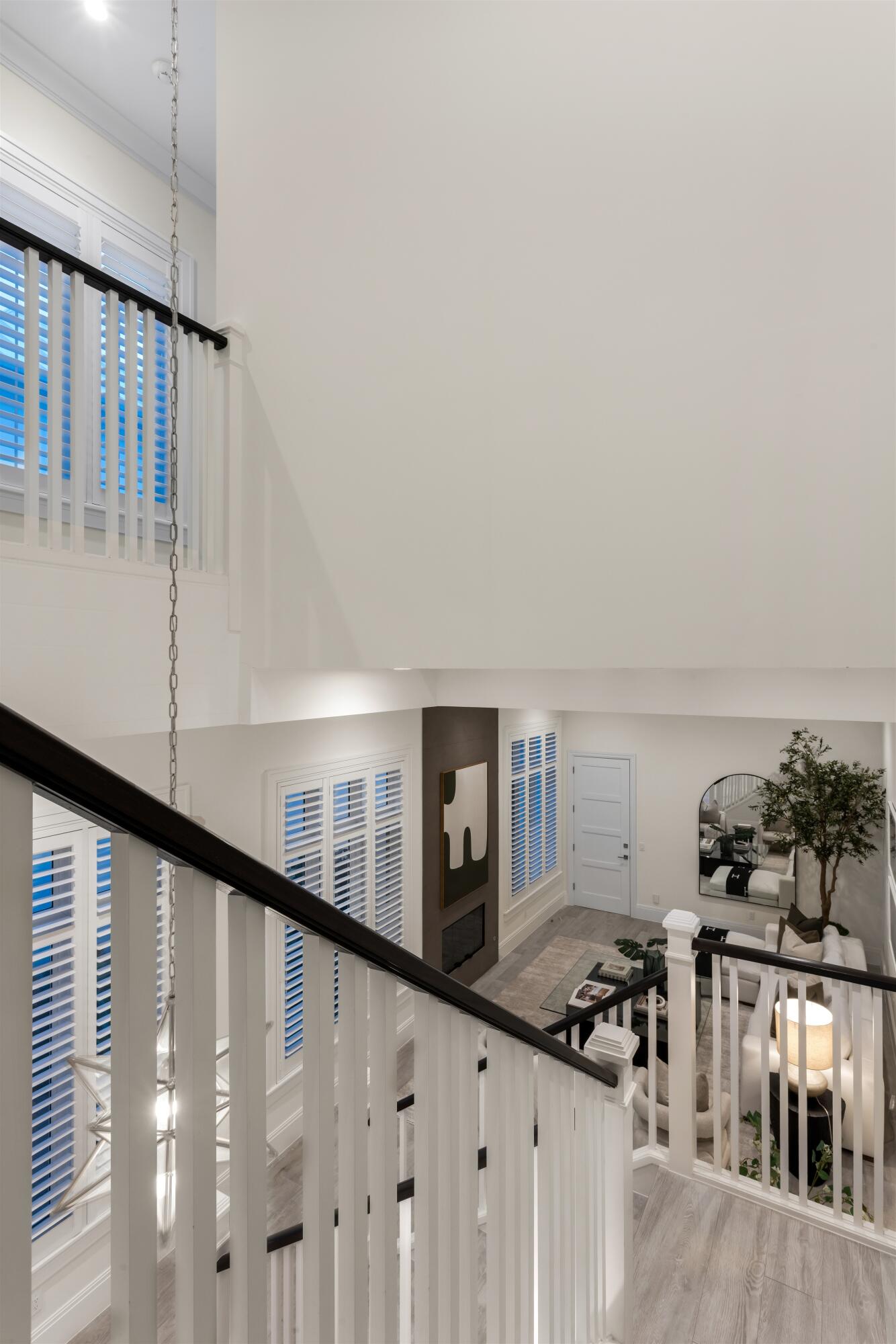 9 Adams Road Ocean Ridge, FL 33435 - Photo 19 of 40 STAIRCASE_VERTICAL_EB