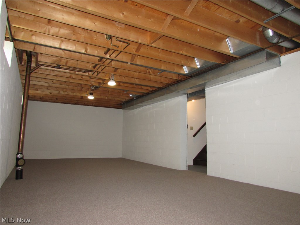 6090 Ridge Road Parma, OH 44129 - Photo 24 of 35
