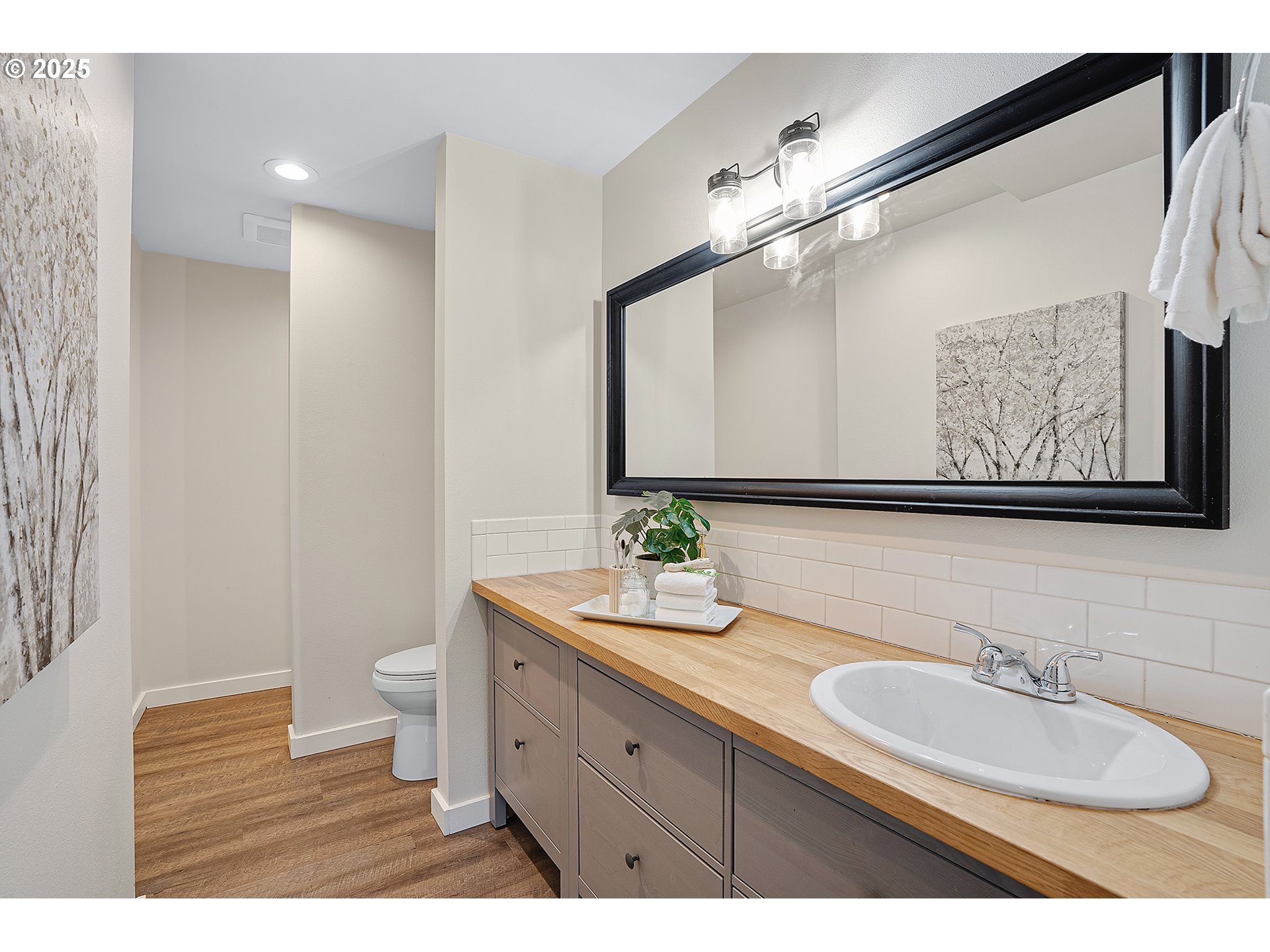 6061 Southwest Prosperity Park Road Tualatin, OR 97062 - Photo 29 of 43 Gallery Image 29