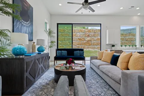 $574,900 | 5517 Toscana Avenue, Austin, TX 78724