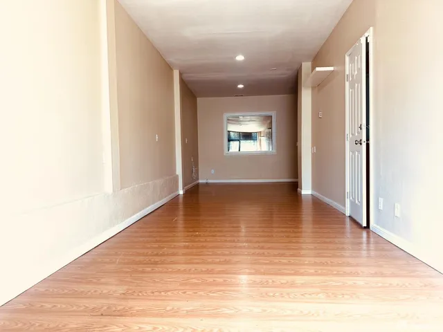 $2,500 | 5654 Mission Street, San Francisco, CA 94112