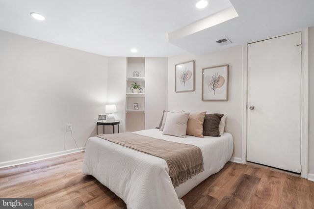 $490,000 | 207 R Street Northwest, Unit 2, Washington, DC 20001