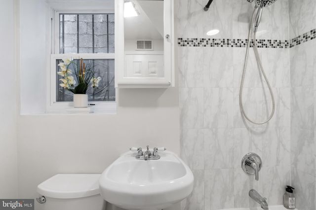 $490,000 | 207 R Street Northwest, Unit 2, Washington, DC 20001