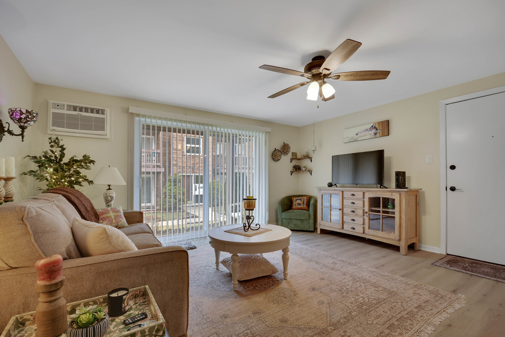 14810 Kilpatrick Avenue, Unit 6E Midlothian, IL 60445 - Photo 3 of 13