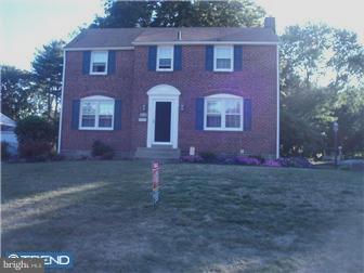 326 Holt Lane Springfield, PA 19064 - Photo 1 of 12 Exterior Front