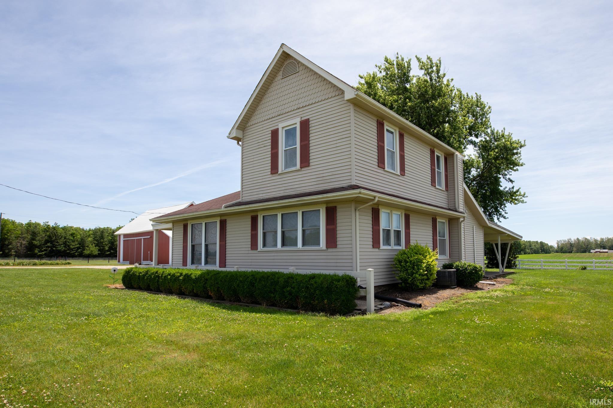 1027 12th Road Bourbon, IN 46504 - Photo 2 of 46