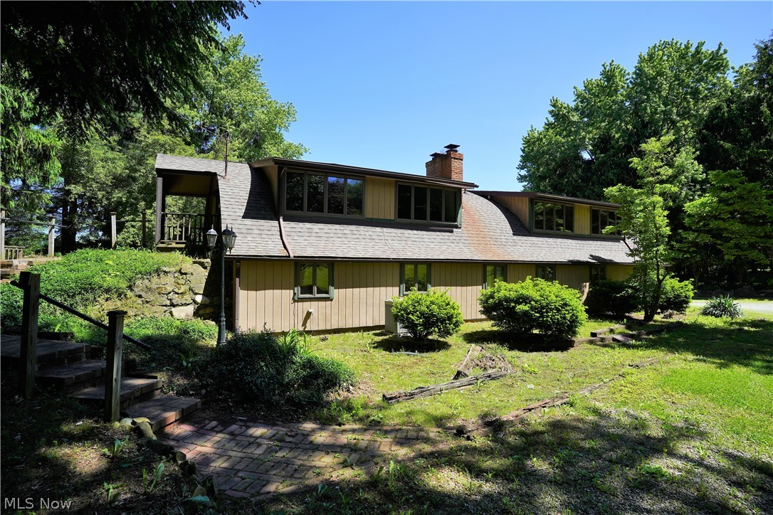 Another view of front of home..