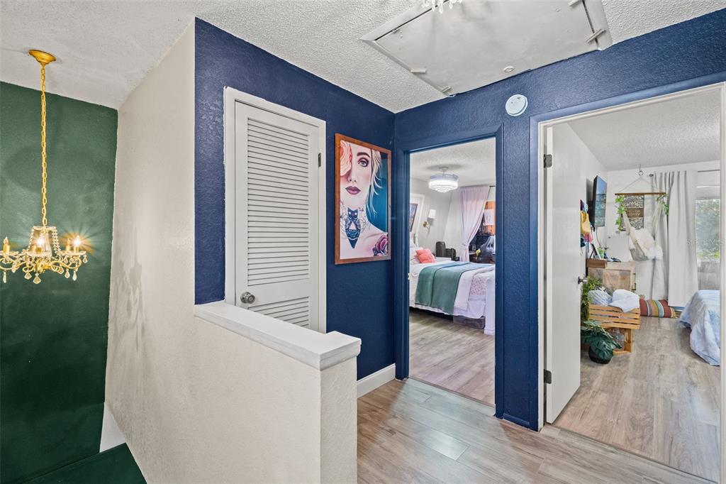 6271 Colony Circle Weeki Wachee, FL 34607 - Photo 27 of 60 a en suite bathroom with a sink and mirror