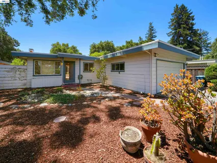 $1,995,000 | 4250 Ruthelma Avenue, Palo Alto, CA 94306