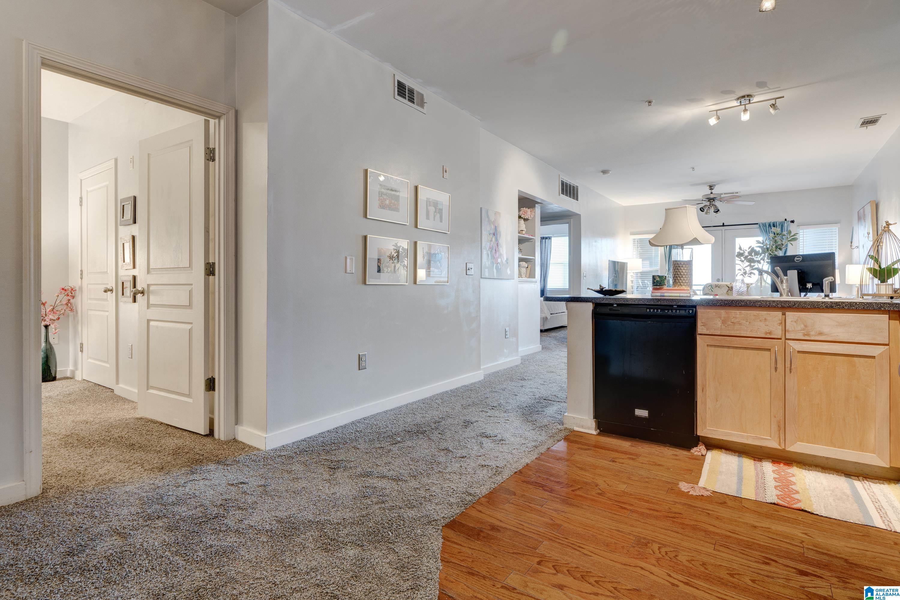 401 20th Street South, Unit 409 Birmingham, AL 35233 - Photo 7 of 37