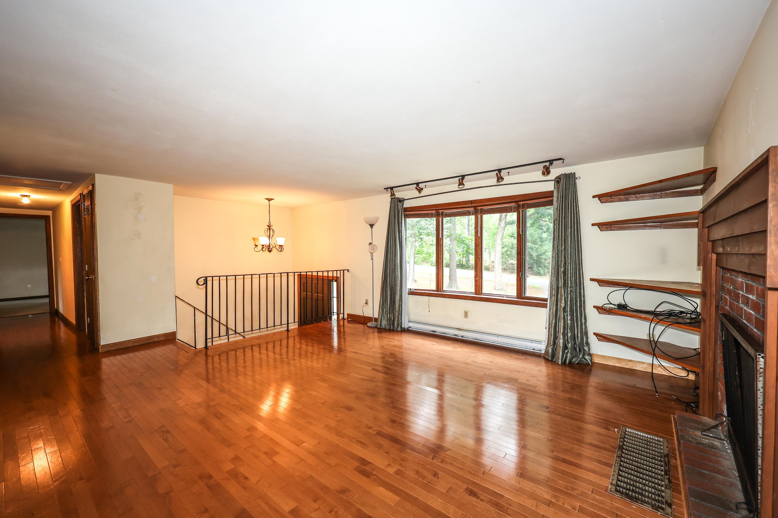 5 Oxford Road Hampstead, NH 03841 - Photo 5 of 24